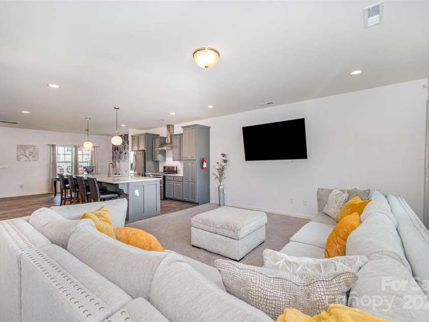1554 Whitman Court, York, SC 29745.  MLS# CAR4281305, YatesRealty ID 28329. 