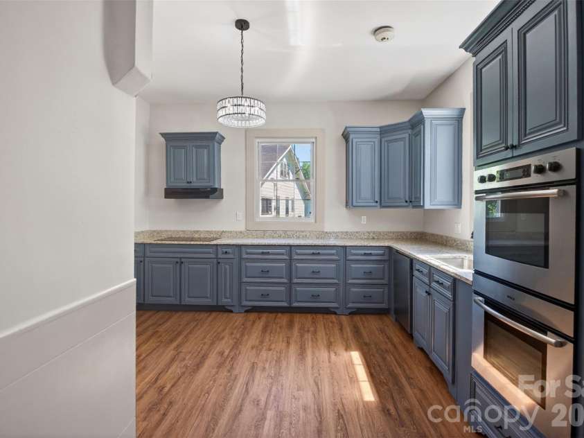32 Pinecrest Avenue, Great Falls, SC 29055.  MLS# CAR4386898, YatesRealty ID 28329. 