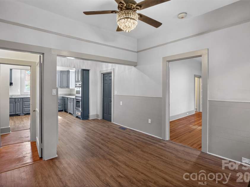 32 Pinecrest Avenue, Great Falls, SC 29055.  MLS# CAR4386898, YatesRealty ID 28329. 
