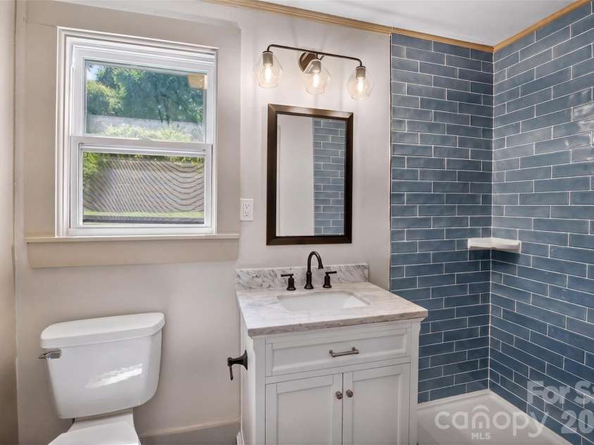 32 Pinecrest Avenue, Great Falls, SC 29055.  MLS# CAR4386898, YatesRealty ID 28329. 
