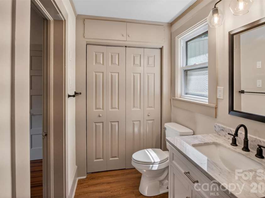 32 Pinecrest Avenue, Great Falls, SC 29055.  MLS# CAR4386898, YatesRealty ID 28329. 