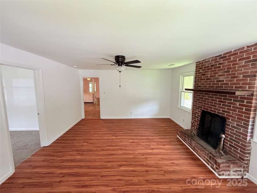 213 Jewel Street, Chester, SC 29706.  MLS# CAR4284392, YatesRealty ID 28330. 