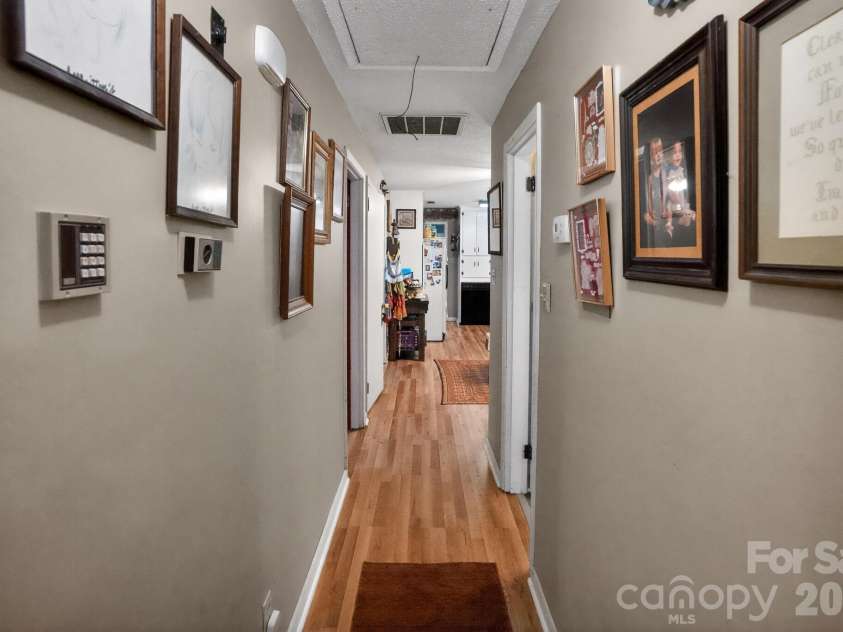2291 19th Avenue, Hickory, NC 28601.  MLS# CAR4387606, YatesRealty ID 28330. 