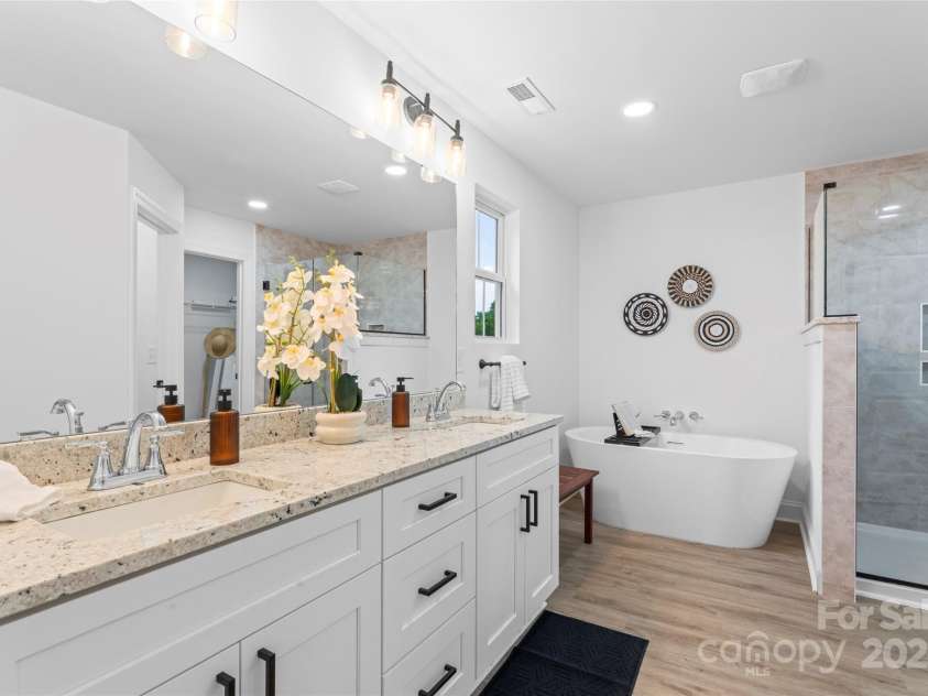 205 Henderson Circle, Harrisburg, NC 28075.  MLS# CAR4284755, YatesRealty ID 28331. 