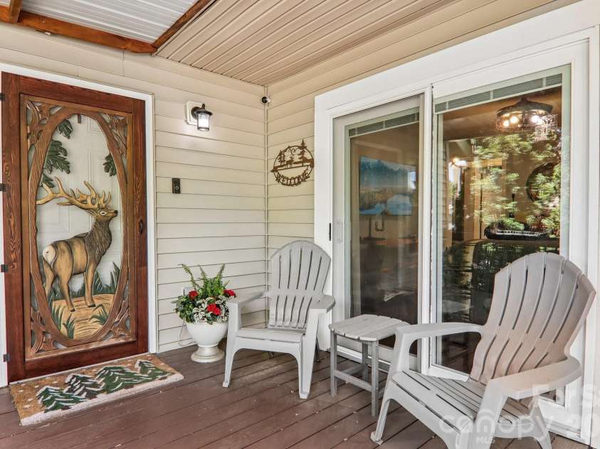 12 Indian Trace Road, Maggie Valley, NC 28751.  MLS# CAR4375267, YatesRealty ID 28332. 
