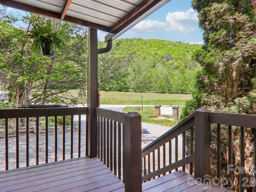 12 Indian Trace Road, Maggie Valley, NC 28751.  MLS# CAR4375267, YatesRealty ID 28332. 