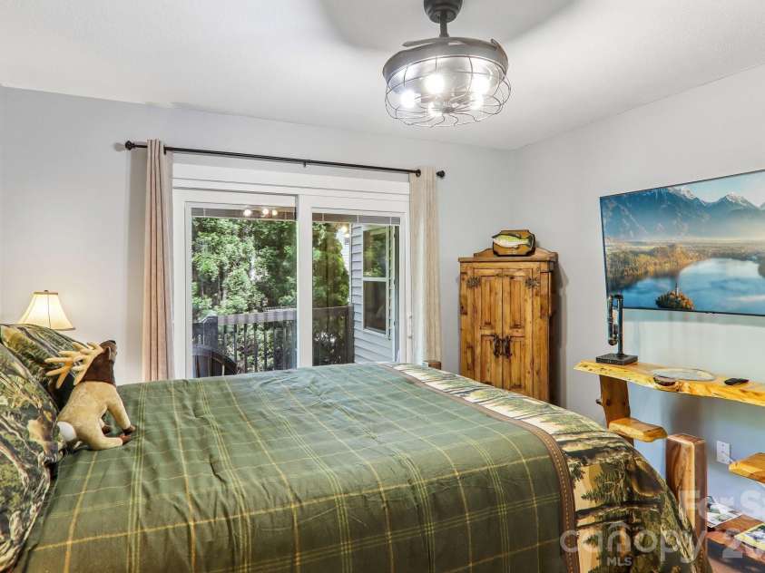 12 Indian Trace Road, Maggie Valley, NC 28751.  MLS# CAR4375267, YatesRealty ID 28332. 