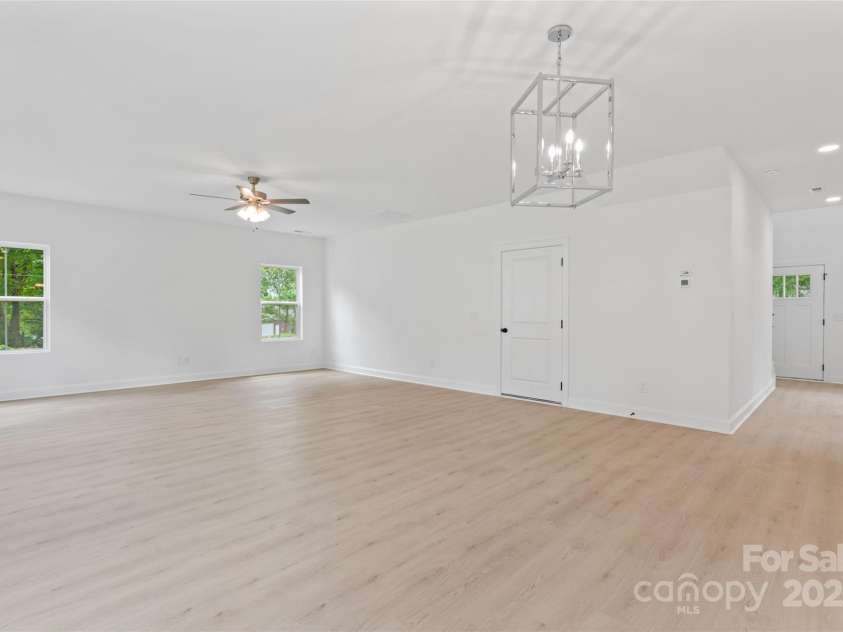 209 Henderson Circle, Harrisburg, NC 28075.  MLS# CAR4284790, YatesRealty ID 28332. 