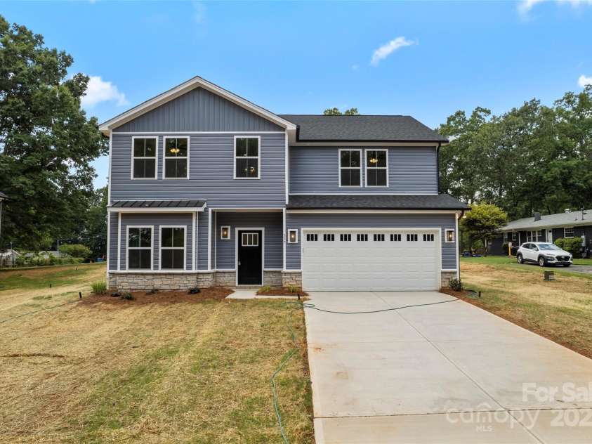 337 Henderson Circle, Harrisburg, NC 28075.  MLS# CAR4284797, YatesRealty ID 28333. 