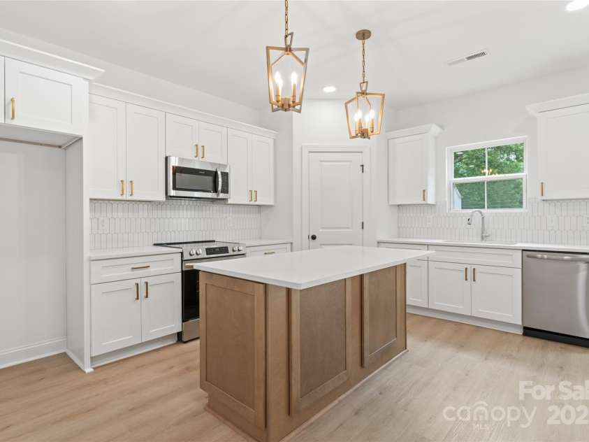 337 Henderson Circle, Harrisburg, NC 28075.  MLS# CAR4284797, YatesRealty ID 28333. 