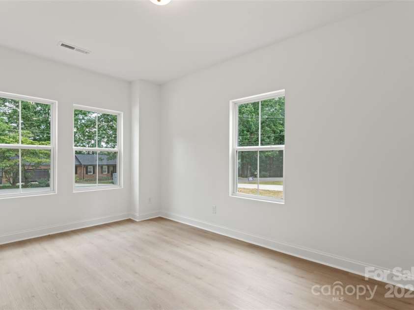 337 Henderson Circle, Harrisburg, NC 28075.  MLS# CAR4284797, YatesRealty ID 28333. 