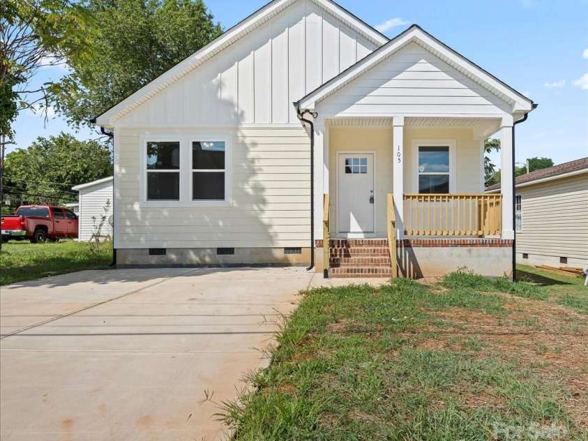 105 Correll Street, Salisbury, NC 28144.  MLS# CAR4285368, YatesRealty ID 28334. 