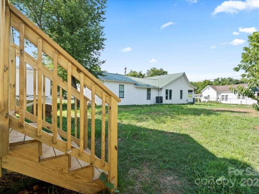 105 Correll Street, Salisbury, NC 28144.  MLS# CAR4285368, YatesRealty ID 28334. 