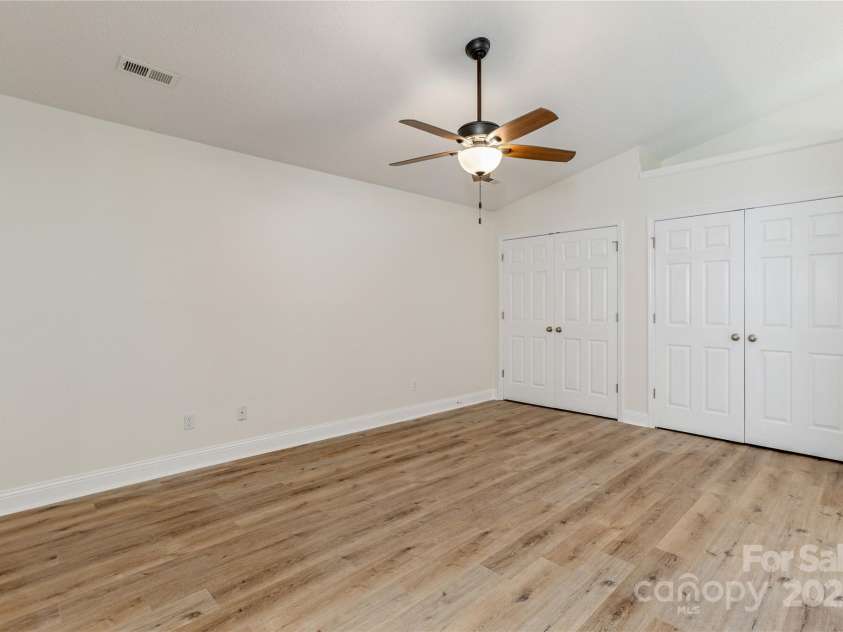 802 Woodlark Court, Fletcher, NC 28732.  MLS# CAR4274029, YatesRealty ID 28336. Primary Suite