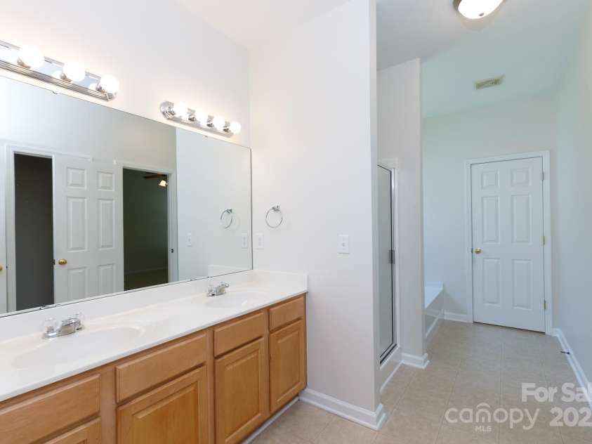 1540 Coatsworth Lane, Rock Hill, SC 29732.  MLS# CAR4274155, YatesRealty ID 28337. 