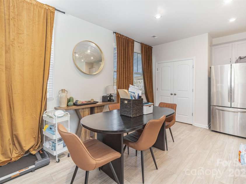 1132 Keydet Drive, Charlotte, NC 28216.  MLS# CAR4321794, YatesRealty ID 2834. Dining Area 