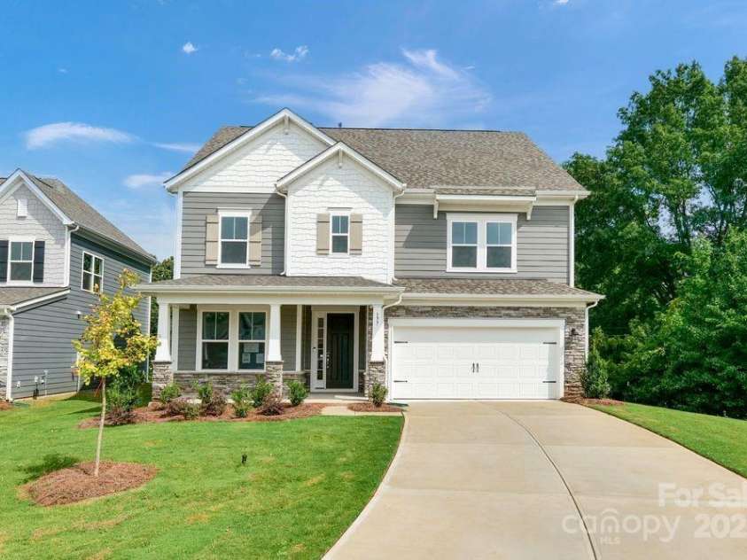 177 Glenn Drive, Mooresville, NC 28115.  MLS# CAR4226259, YatesRealty ID 28340. 177 Glenn Drive ~ Ready Now
