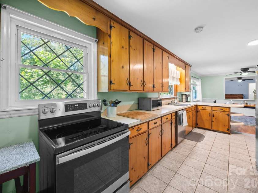 7061 Nc 200 Highway, Midland, NC 28107.  MLS# CAR4389091, YatesRealty ID 28340. 