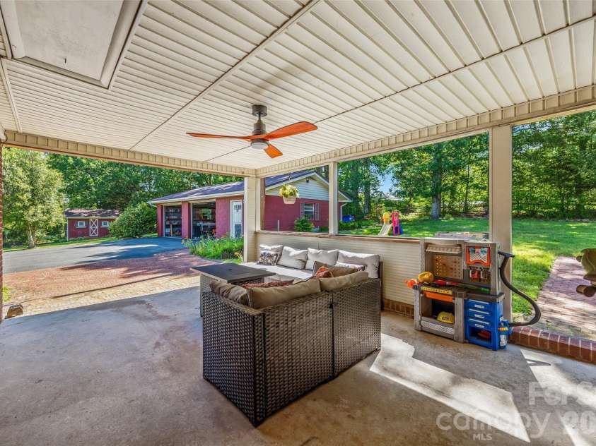 7061 Nc 200 Highway, Midland, NC 28107.  MLS# CAR4389091, YatesRealty ID 28340. 
