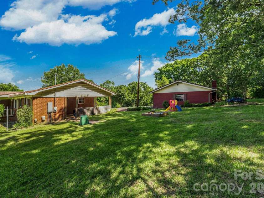 7061 Nc 200 Highway, Midland, NC 28107.  MLS# CAR4389091, YatesRealty ID 28340. 