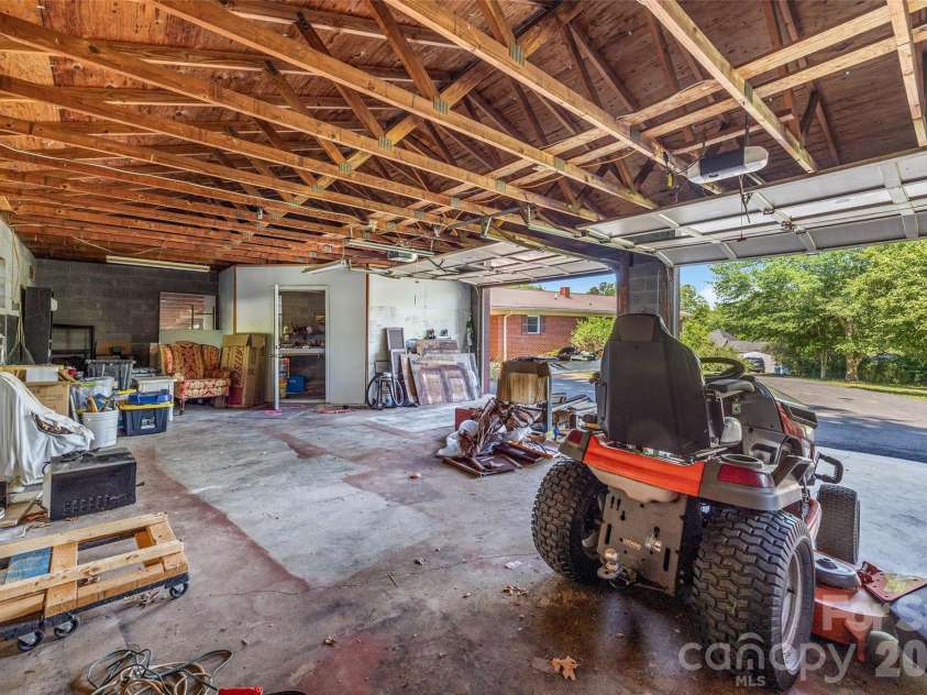 7061 Nc 200 Highway, Midland, NC 28107.  MLS# CAR4389091, YatesRealty ID 28340. 