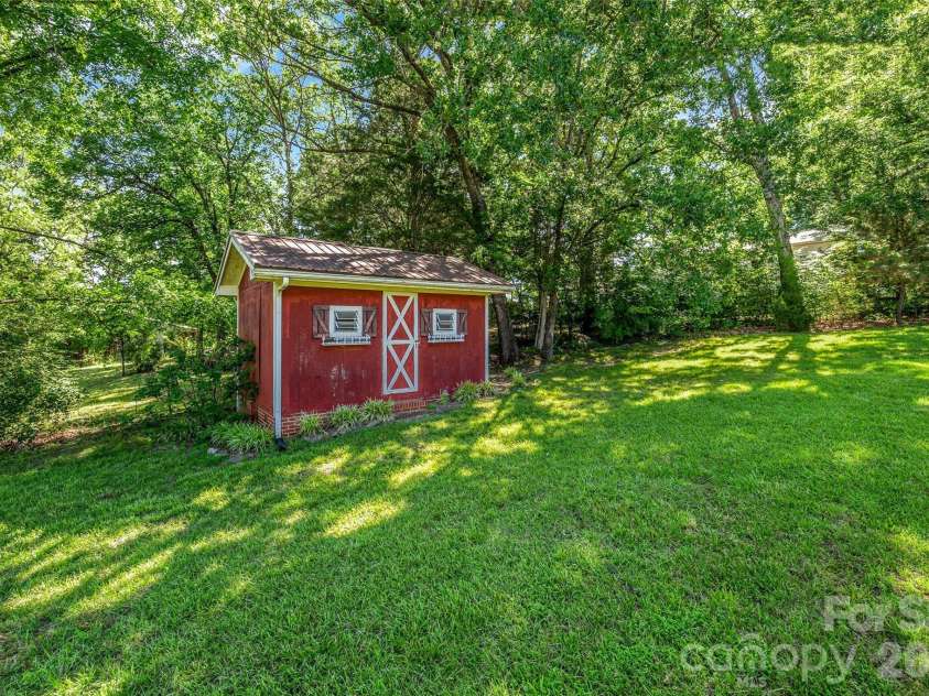 7061 Nc 200 Highway, Midland, NC 28107.  MLS# CAR4389091, YatesRealty ID 28340. 