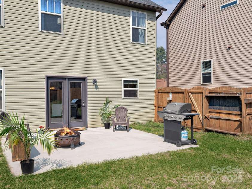 3 Henbit Way, Arden, NC 28704.  MLS# CAR4241076, YatesRealty ID 28341. 
