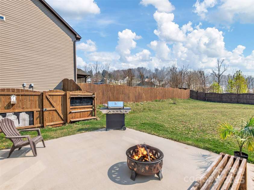 3 Henbit Way, Arden, NC 28704.  MLS# CAR4241076, YatesRealty ID 28341. 