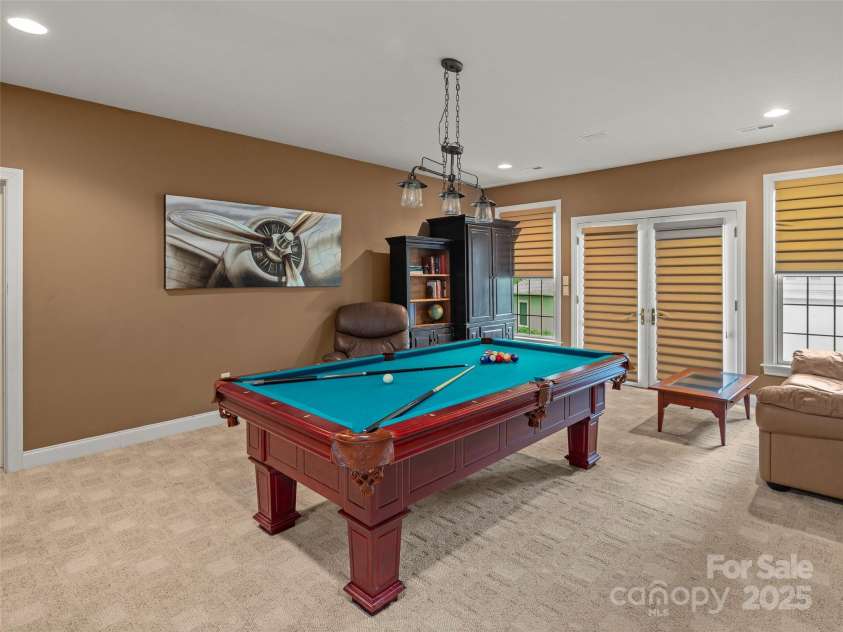 100 Mistletoe Trail, Hendersonville, NC 28791.  MLS# CAR4248156, YatesRealty ID 28342. 