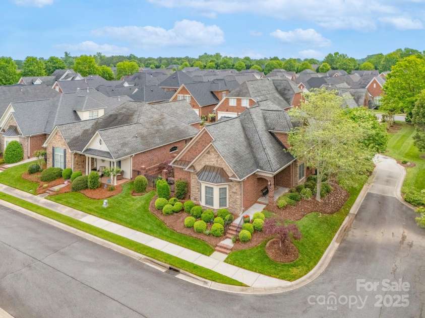 104 Hallmark Crossing, Rock Hill, SC 29732.  MLS# CAR4243961, YatesRealty ID 28343. 