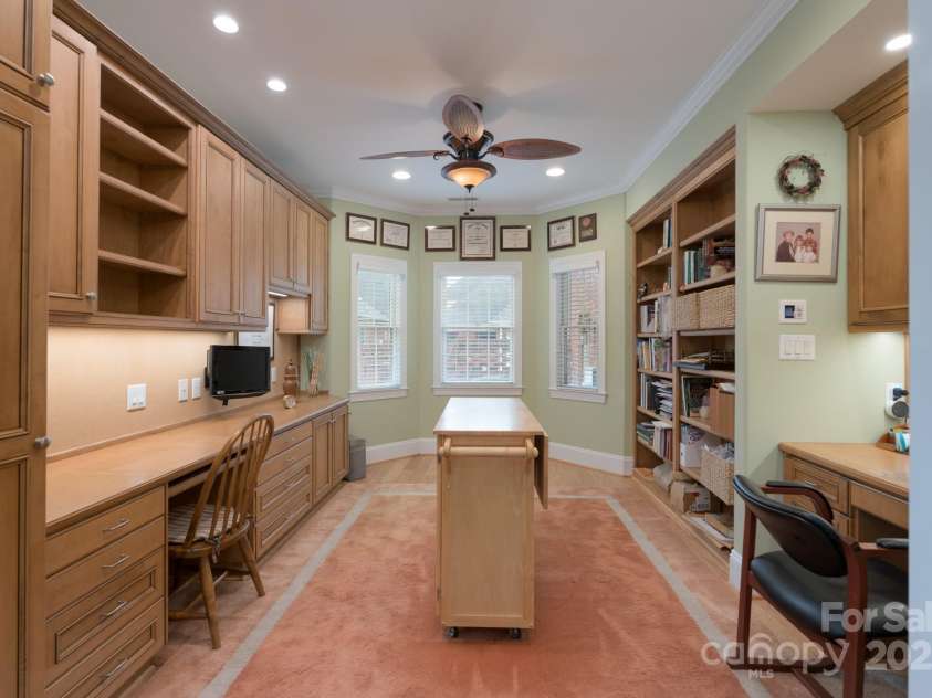 104 Hallmark Crossing, Rock Hill, SC 29732.  MLS# CAR4243961, YatesRealty ID 28343. Flex Room - perfect for office, craft room, etc... with custom cabinets!