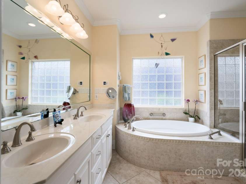 104 Hallmark Crossing, Rock Hill, SC 29732.  MLS# CAR4243961, YatesRealty ID 28343. Primary Bathroom with Heated Floors