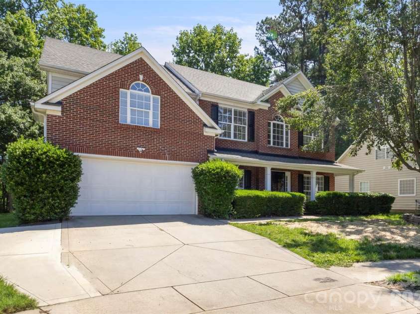 11444 Mangla Drive, Charlotte, NC 28214.  MLS# CAR4374811, YatesRealty ID 28343. 