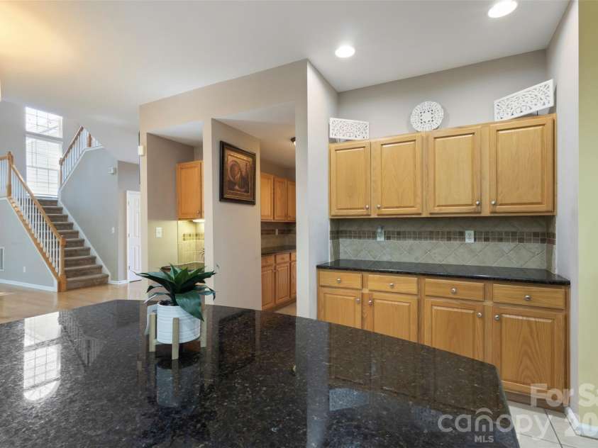 11444 Mangla Drive, Charlotte, NC 28214.  MLS# CAR4374811, YatesRealty ID 28343. 