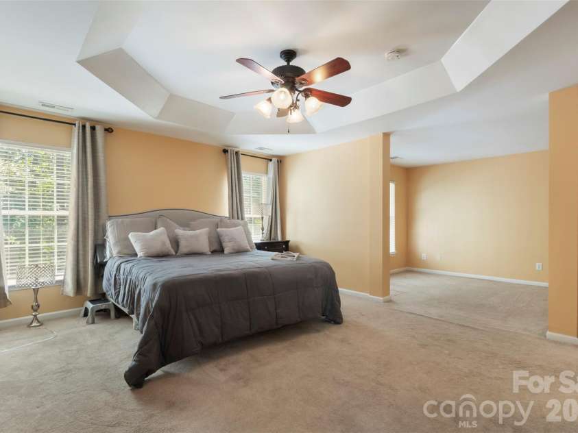 11444 Mangla Drive, Charlotte, NC 28214.  MLS# CAR4374811, YatesRealty ID 28343. 