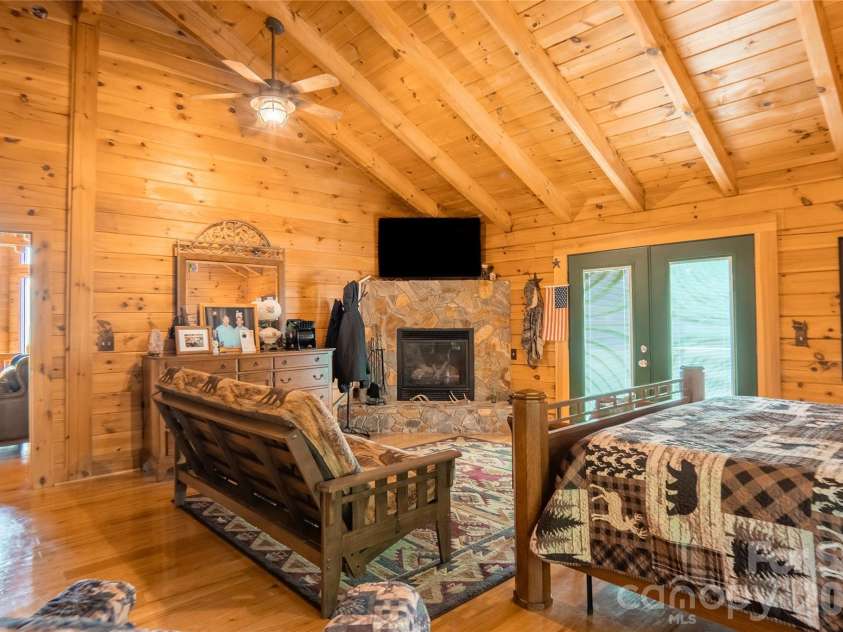 300 Williams Circle, Lake Lure, NC 28746.  MLS# CAR4364114, YatesRealty ID 28345. 