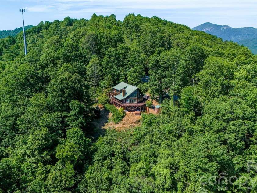 300 Williams Circle, Lake Lure, NC 28746.  MLS# CAR4364114, YatesRealty ID 28345. 