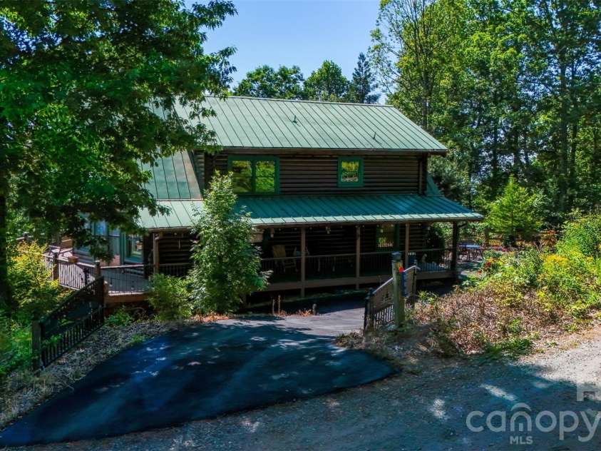 300 Williams Circle, Lake Lure, NC 28746.  MLS# CAR4364114, YatesRealty ID 28345. 