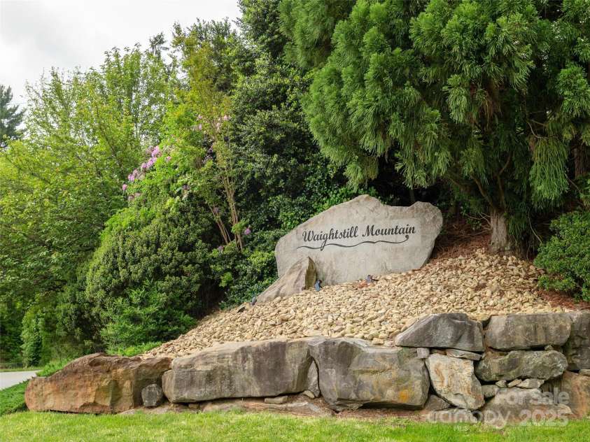 15 Dansford Lane, Arden, NC 28704.  MLS# CAR4255173, YatesRealty ID 28347. Wonderful development only minutes to downtown Asheville, Asheville airport and Biltmore Town Square