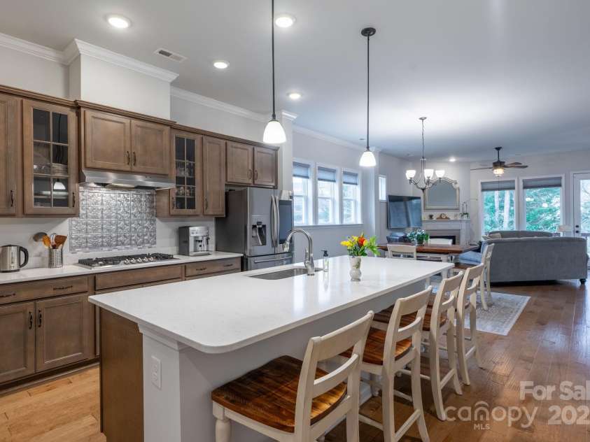 1124 Greenbridge Drive, Matthews, NC 28105.  MLS# CAR4263945, YatesRealty ID 28348. 