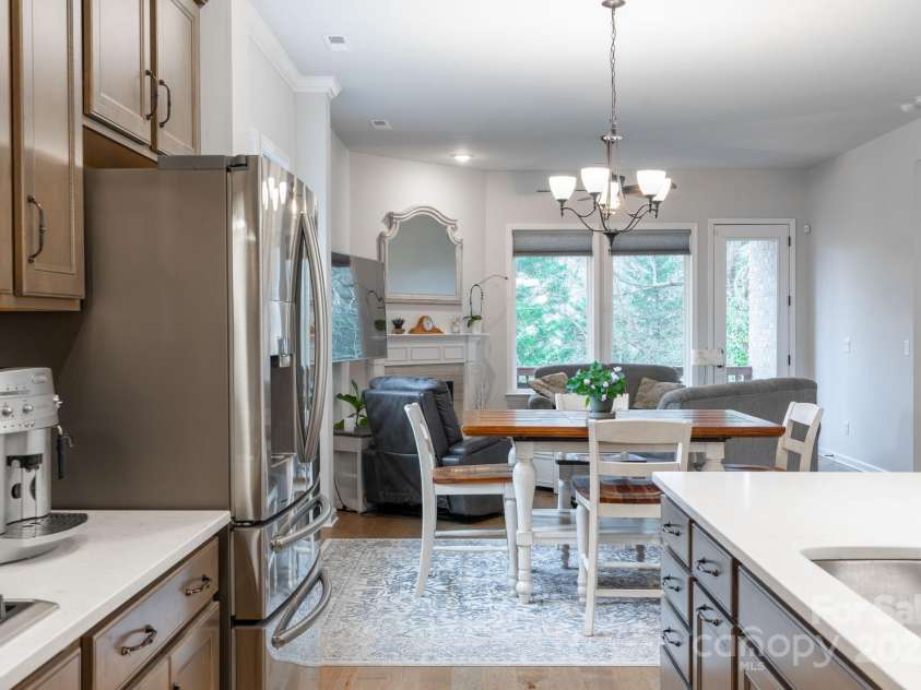 1124 Greenbridge Drive, Matthews, NC 28105.  MLS# CAR4263945, YatesRealty ID 28348. 