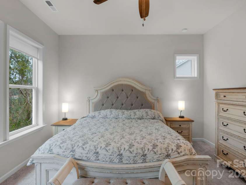 1124 Greenbridge Drive, Matthews, NC 28105.  MLS# CAR4263945, YatesRealty ID 28348. 