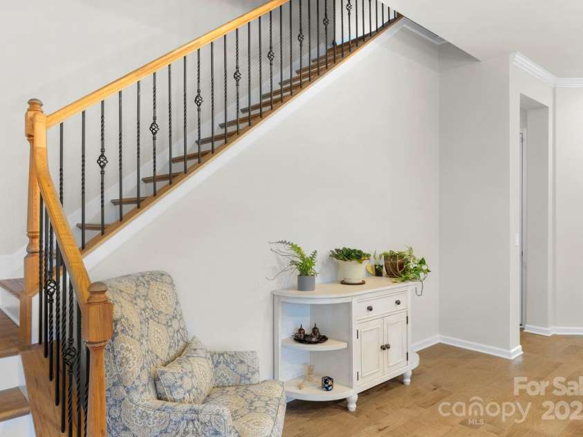 1124 Greenbridge Drive, Matthews, NC 28105.  MLS# CAR4263945, YatesRealty ID 28348. 