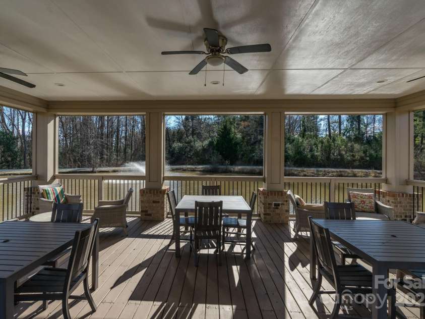 1124 Greenbridge Drive, Matthews, NC 28105.  MLS# CAR4263945, YatesRealty ID 28348. 