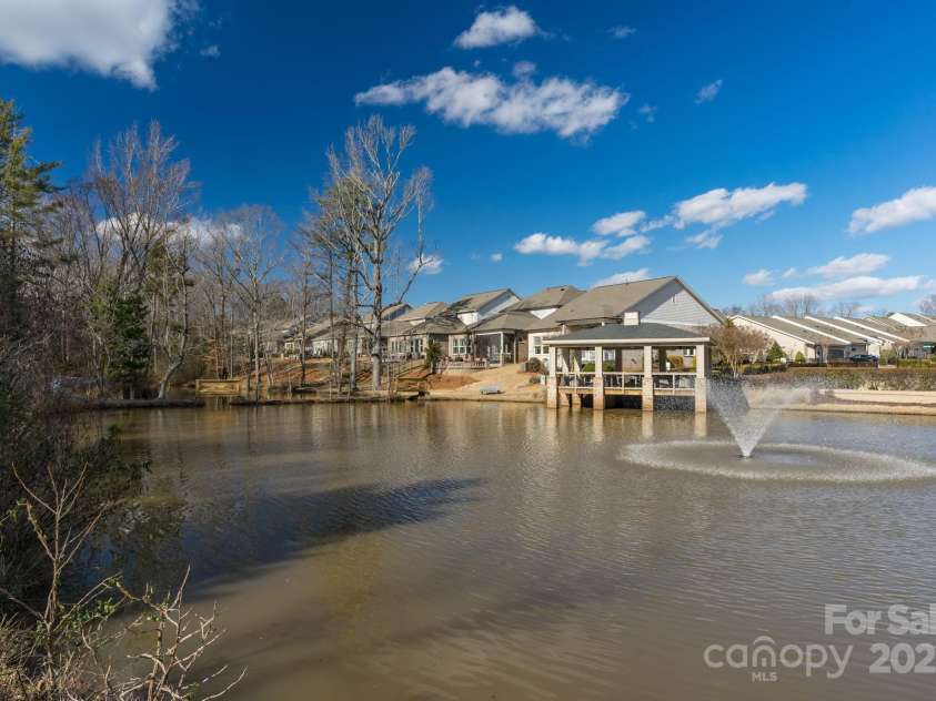 1124 Greenbridge Drive, Matthews, NC 28105.  MLS# CAR4263945, YatesRealty ID 28348. 