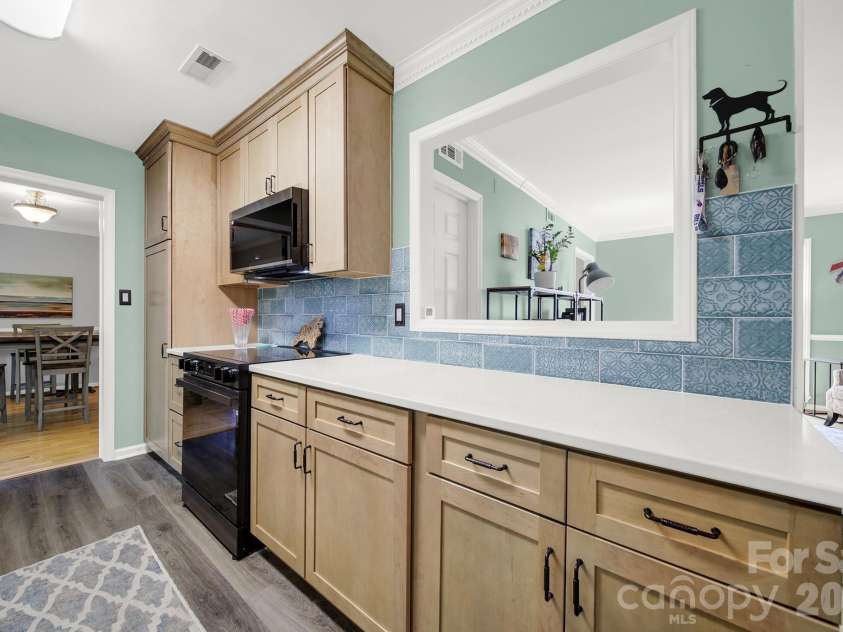 8802 Kirchenbaum Drive, Charlotte, NC 28210.  MLS# CAR4370557, YatesRealty ID 28348. 