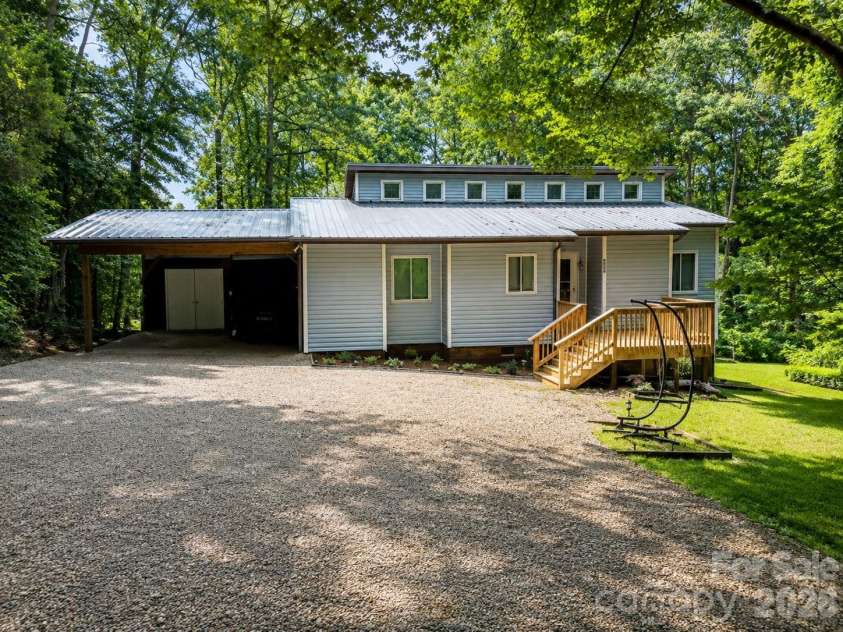 4909 Charmwood Court, Concord, NC 28027.  MLS# CAR4379302, YatesRealty ID 28349. 