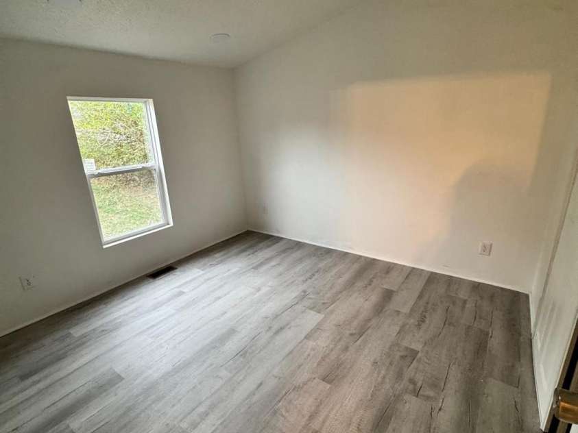 111 Cloverleaf Drive, Clover, SC 29710.  MLS# CAR4334893, YatesRealty ID 2835. Room 1
