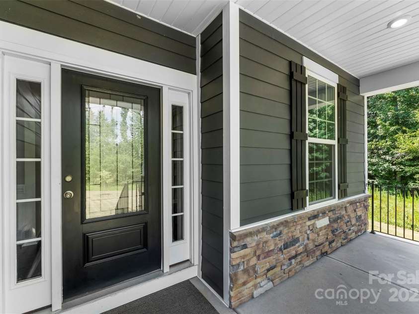 2525 Surveyor General Drive, Waxhaw, NC 28173.  MLS# CAR4274844, YatesRealty ID 28350. 