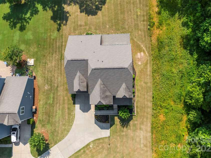 2525 Surveyor General Drive, Waxhaw, NC 28173.  MLS# CAR4274844, YatesRealty ID 28350. 